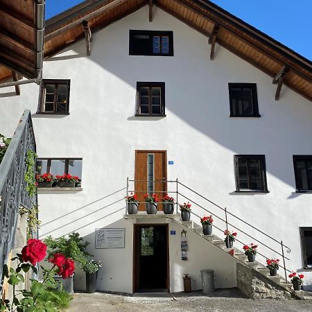 Ferienwohnungen Romantica Und Pacifica - Artdagio Lumnezia Zewnętrze zdjęcie